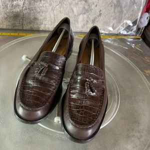 Etienne Aigner Gotham size 9 brown